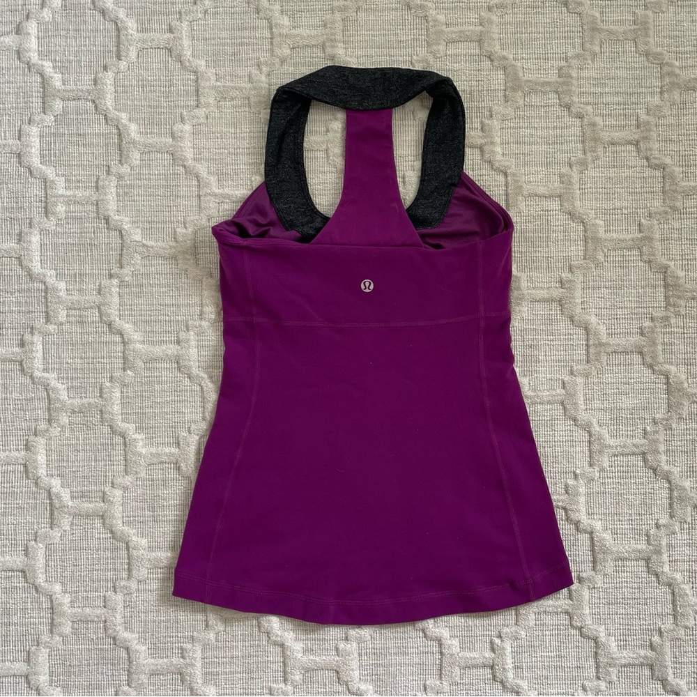 Lululemon scoop neck tank, size 4, purple and black